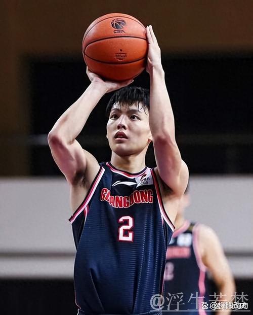 徐杰23+2+6表现抢眼 广东102-69大胜合肥 徐杰23+2+6表现抢眼 广东102-69大胜合肥