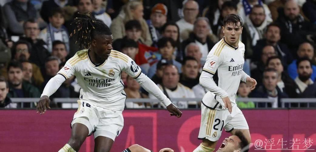 西甲0-2爆大冷:皇马又输 距巴萨4分 夺冠难了 阿隆索压力大 西甲0-2爆大冷:皇马又输 距巴萨4分 夺冠难了 阿隆索压力大